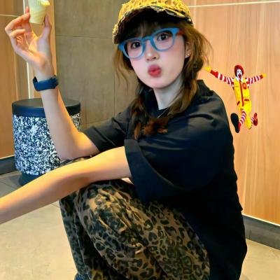巨蛇闯女校